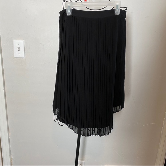 like new american eagle skirt | 2 - Picture 2 of 3